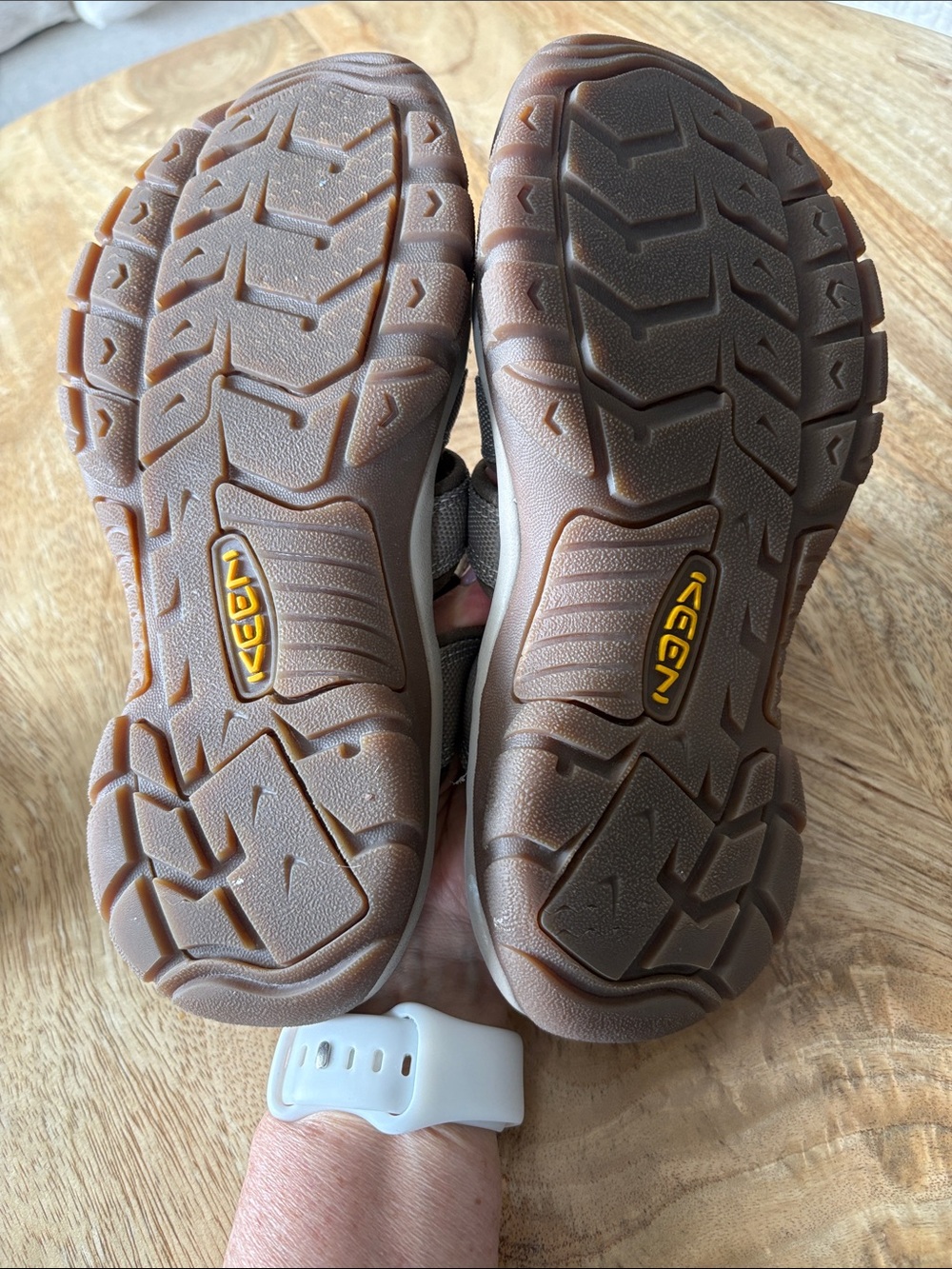 Keen Women’s Brown and Gray Slip-On Hiking Sandals - Picture 3 of 9
